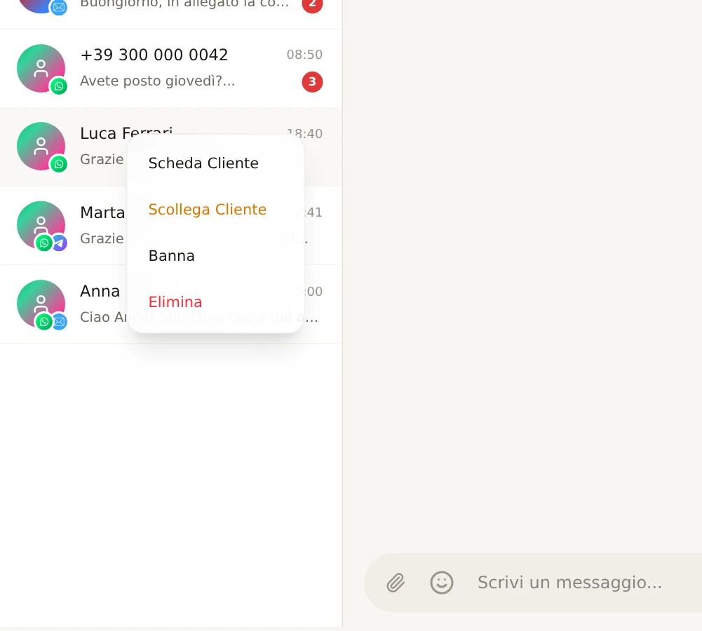 Il menu del clic destro su una conversazione: Silenzia, Scheda Cliente, Scollega Cliente, Banna ed Elimina in rosso.