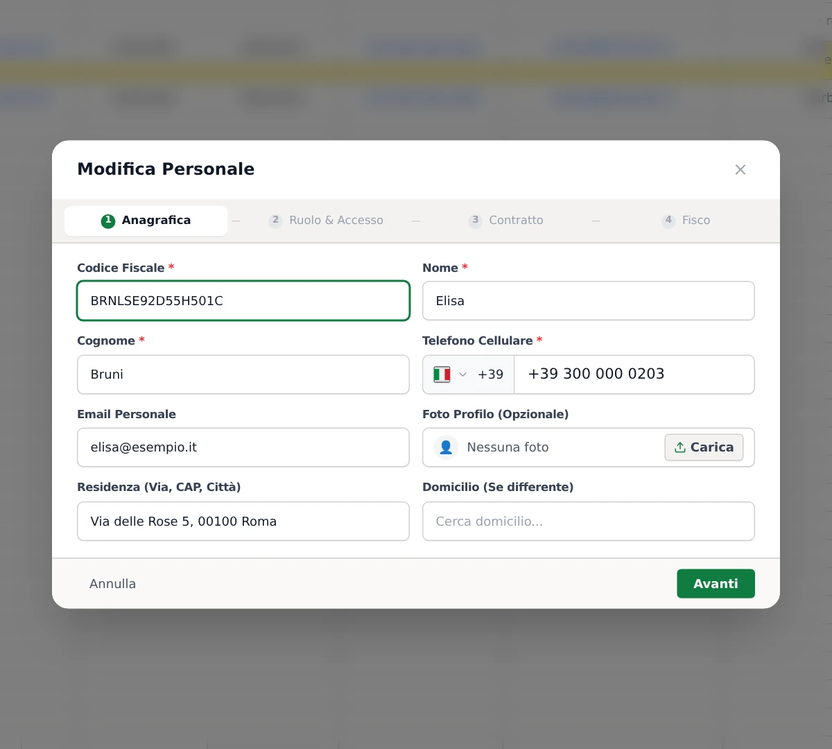 Il primo passo della scheda collaboratore con il codice fiscale compilato e i dati ricavati.